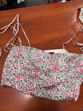 Lulus floral satin tank M // 092365